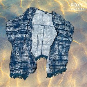 Lightweight printed Roxy cover up